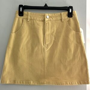 Sadie & Sage Allora Denim Mini Skirt
Woman’s Small NWT Waist 13”